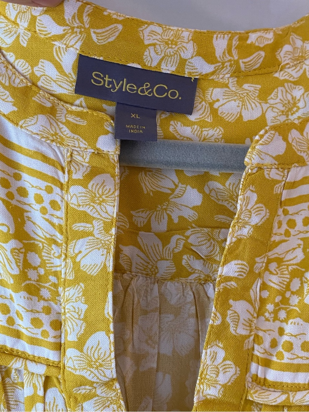 NWOT Style & Co airy rayon top lemon yellow floral block print XL - Picture 2 of 5